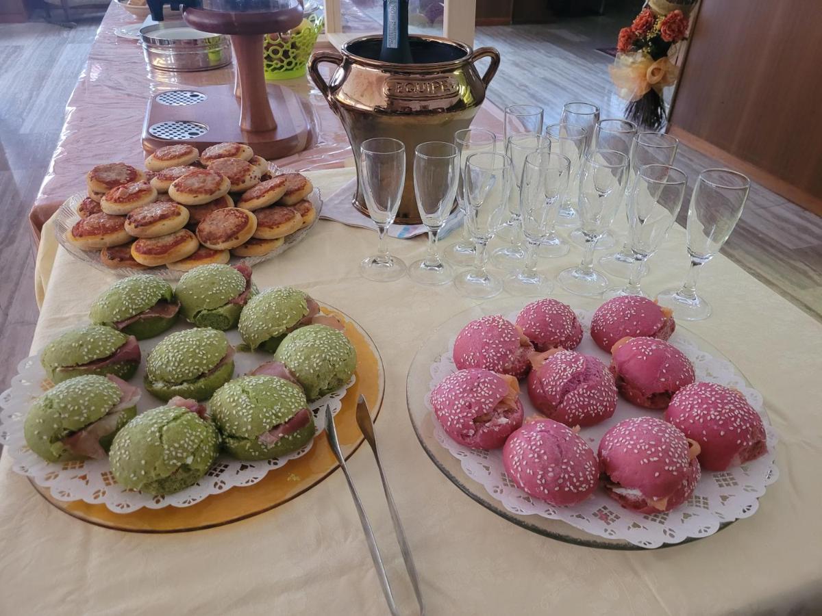 Albergo Villa Mimosa Torbole Sul Garda Exterior foto