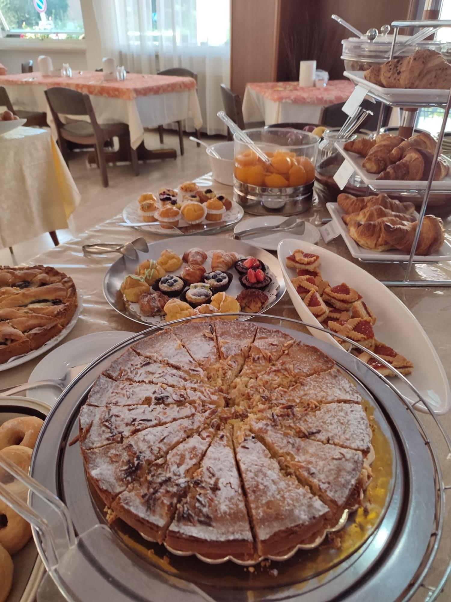 Albergo Villa Mimosa Torbole Sul Garda Exterior foto