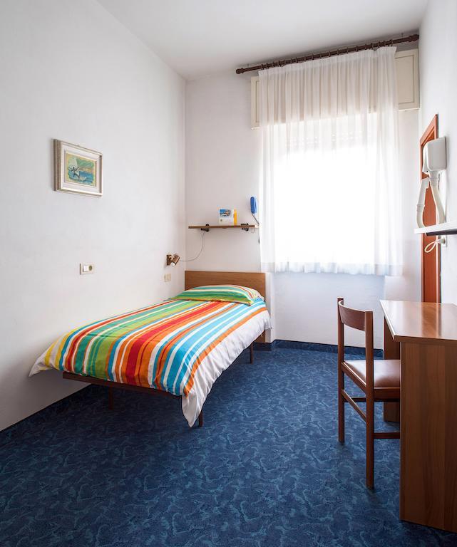 Albergo Villa Mimosa Torbole Sul Garda Cameră foto